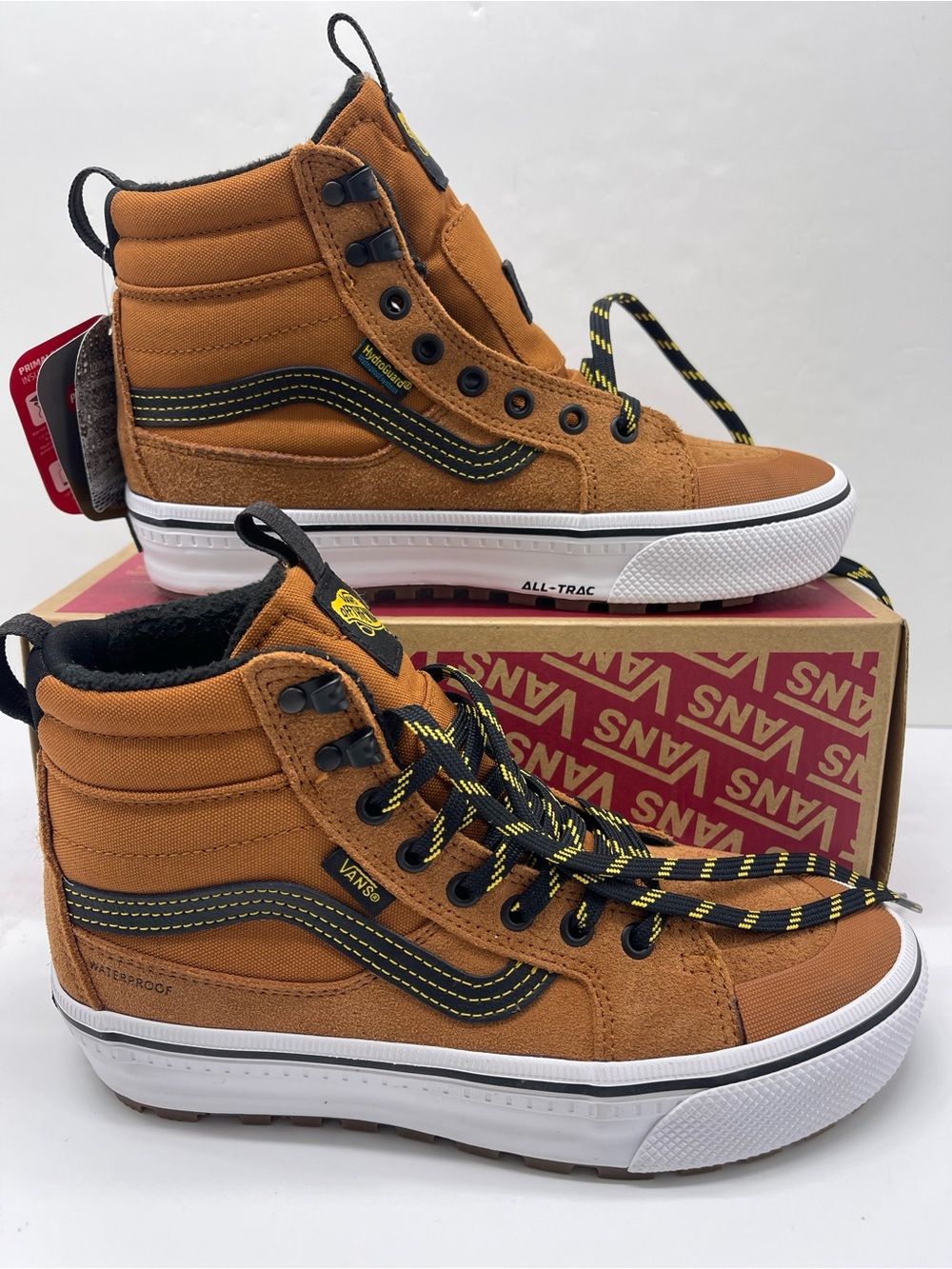 Vans • Men’s MITE Sk8-Hi Waterproof Insulated
Glazed Ginger
All Seasons Boots